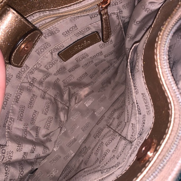 Michael Kors Rose Gold Purse - Picture 4 of 5